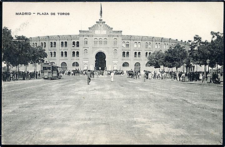 Spanien. Madrid. Plaza de Toros. Den gamle Tyrefægter arena. Nedrevet i 1934.  Med sporvogn no. 204. No. 37. 
