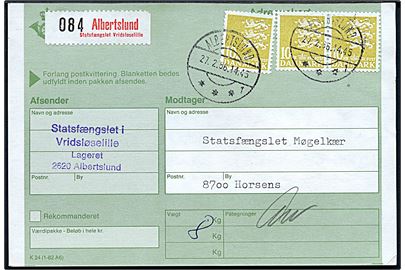 10 kr. Rigsvåben (3) på adressekort for selvregistreret pakke fra Statsfængslet Vridsløselille i Albertslund d. 27.2.1986 til statsfængslet Møgelkær pr. Horsens.