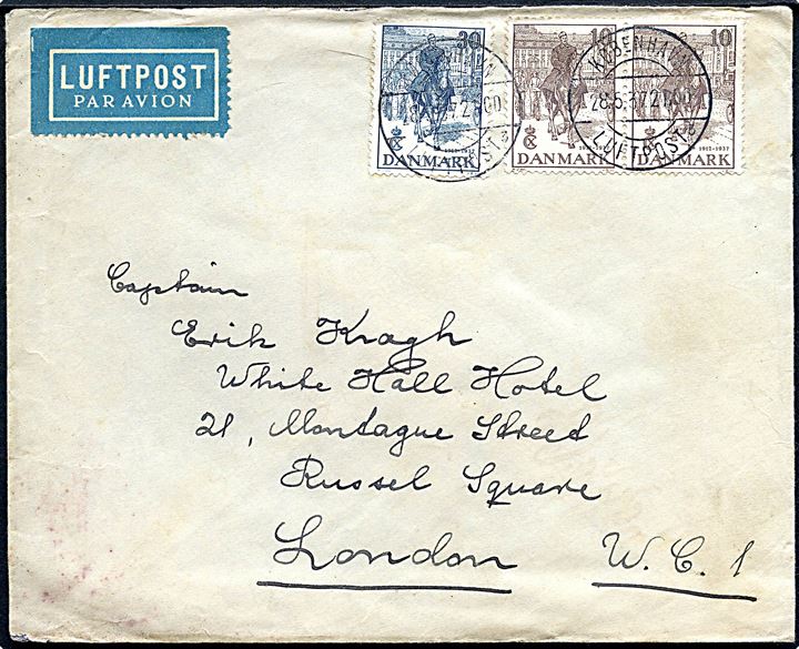 10 øre i parstykke og 30 øre Regentjubilæum på luftpostbrev annulleret København Luftpost sn3 d. 28.5.1937 til London, England. Lidt nusset.