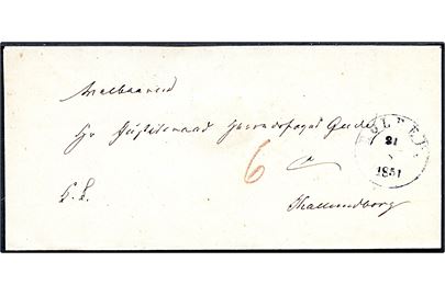 1851. Ufrankeret tjenestebrev påskrevet K.T. med 1½ ringsstempel Holbek. d. 21.8.1851 til Kalundborg. Udtakseret i 6 sk. porto.