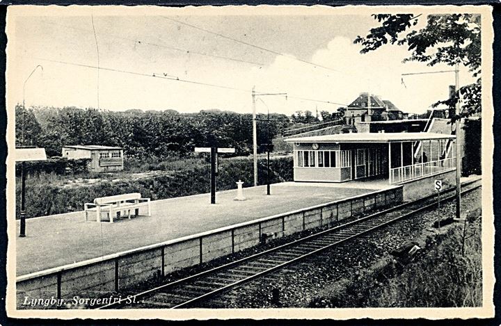 Lyngby. Sorgenfri Station. Rudolf Olsens Kunstforlag no. 6892. 