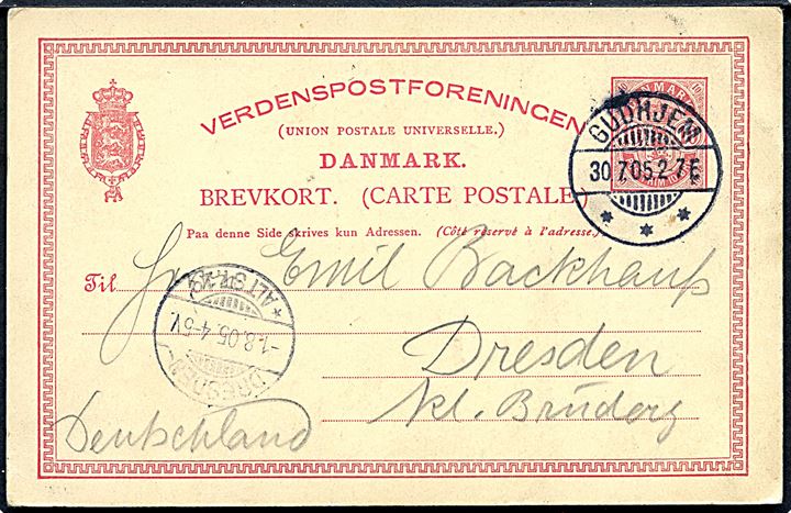 10 øre Våben helsagsbrevkort annulleret med brotype Ia Gudhjem d. 30.7.1905 til Dresden, Tyskland.