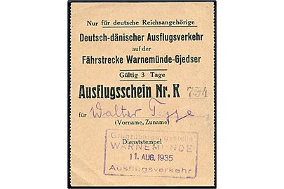 Tysk Ausflugsschein for tyske statsborgere på ruten Warnemünde - Gjedser stemplet Grenzübergangsstelle Warnemünde / Ausflugsverkehr d. 11.8.1935.