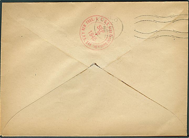 Amerikansk 1½ c. i fireblok på brev annulleret med rødt stempel U.S. Army Postal Service APO 544 (= Oslo) d. 7.9.1945 til USAF officer ved Allied Military Hq. i Oslo. Sidestemplet med sjældent 2-ringsstempel fra APO 544 som benyttes på anbefalet post. Filatelistisk.