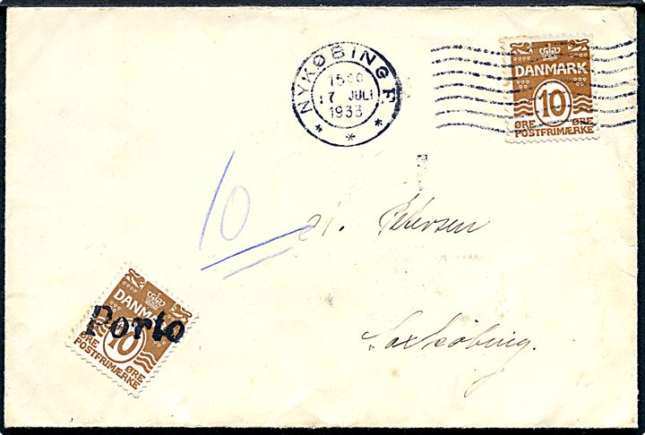 10 øre Bølgelinie på underfrankeret brev fra Nykøbing F. d. 17.7.1933 til Saxkjøbing. Udtakseret i porto med 10 øre Bølgelinie anvendt som portomærke og annulleret med liniestempel “Porto”.