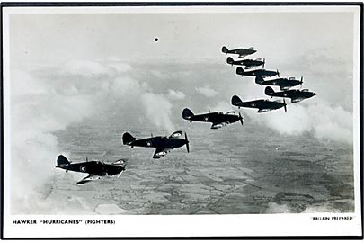 Hawker Hurricane jagermaskiner fra RAF i formation. The Fighting Services u/no.