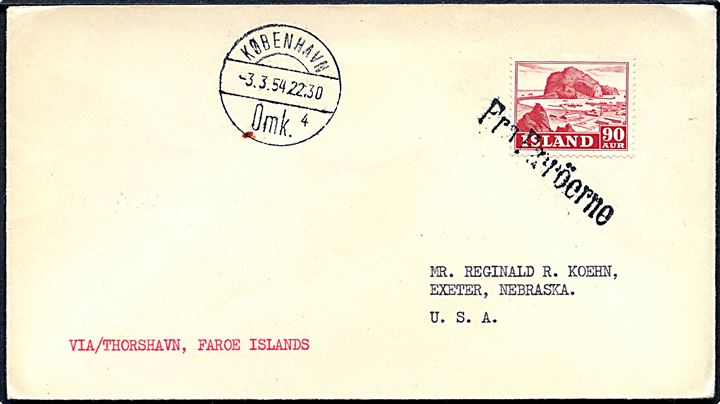 Islandsk 90 aur Vestmannaøerne på filatelistisk brev påskrevet via Thorshavn, Faroe Islands annulleret med skibsstempel Fra Færöerne og sidestemplet København d. 3.3.1954 til Exeter, USA.