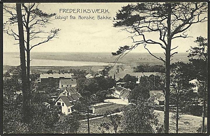 Frederiksværk set fra Norske Bakken. Stenders no. 6330.