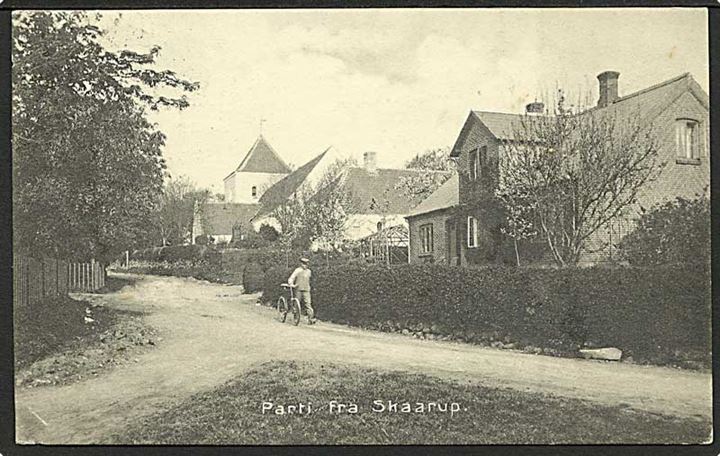 Parti fra Skaarup med kirken. Stenders no. 11147.