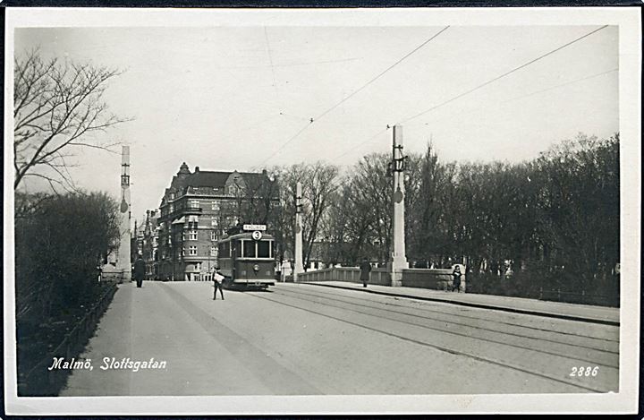 Sverige. Malmø. Slotsgade med Sporvogn linie 3. Fotokort no. 2886. 