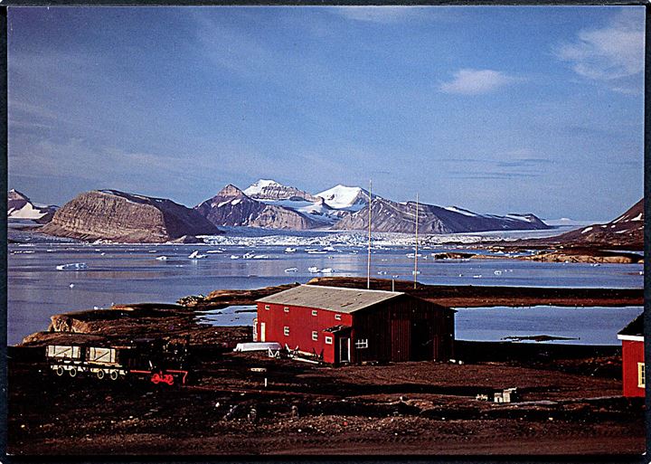 Norge. Svalbard. World's northernmost tog. Evar Marie Widmark no. 10.