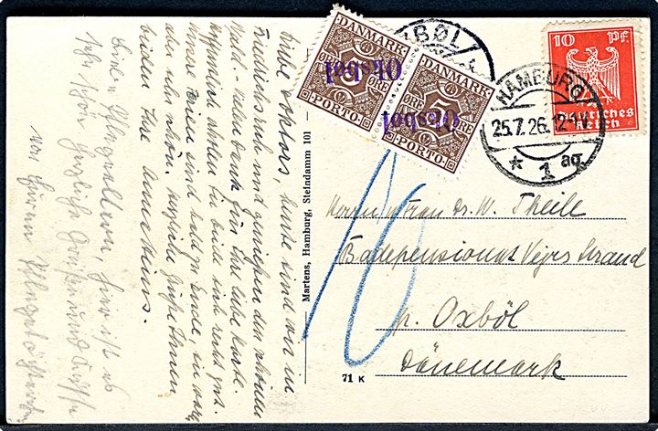 Tysk 10 pfg. Adler på underfrankeret brevkort fra Hamburg d. 25.7.1926 til Oksbøl, Danmark. Udtakseret i porto med 5 øre Portomærke i parstykke annulleret med violet liniestempel Oksbøl.