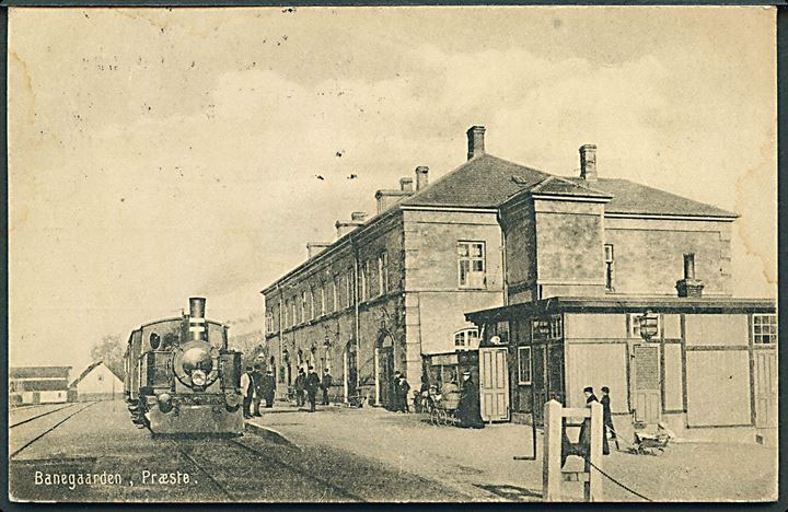 Præstø, jernbanestation med damptog. Stenders no. 48635