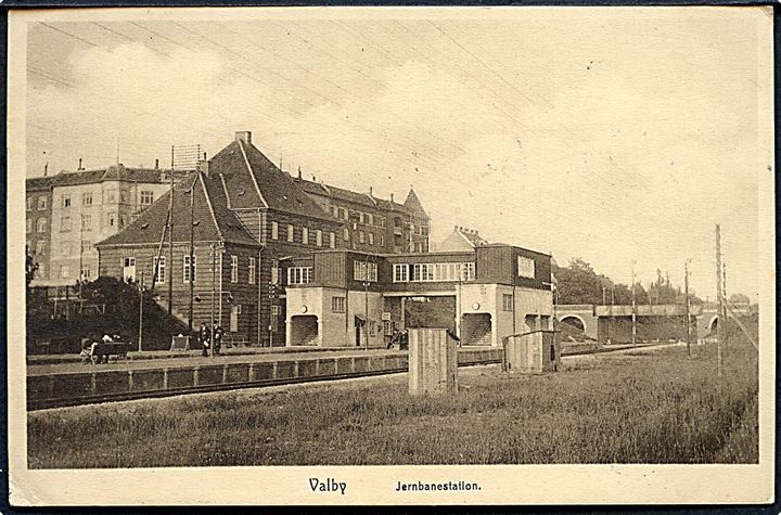 Valby, jernbanestation. E. O. Kull u/no.