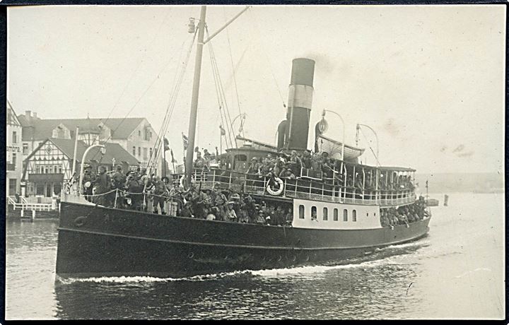 Hindsgavllejren 1919, udflugt med dampskib til Sønderjylland. Ank. til Sønderborg. U/no.