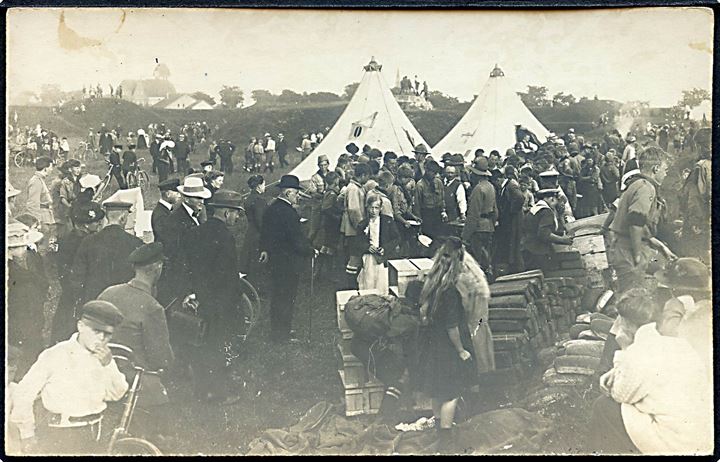 Hindsgavllejren 1919, udflugt med dampskib til Sønderjylland. Bivuak ved Dybbøl skanse. U/no.