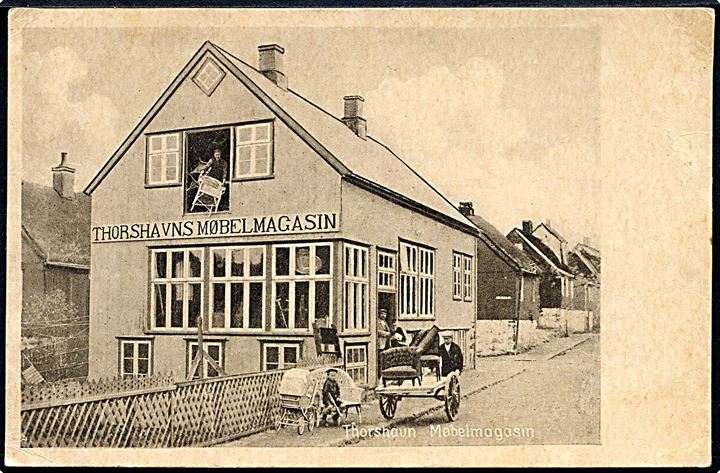 Thorshavn, Møbelmagasin. Foto Breidal, Stenders no. 52098.