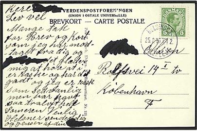 5 øre Chr. X på brevkort (Gadeparti ved Hellebæk Kro) annulleret med bureaustempel Helsingør - Gilleleje T.12 d. 25.8.1916 til København. Del af meddelelse overstreget.