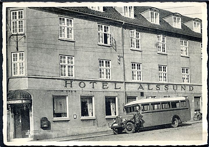 Sønderborg, Hotel Alssund med omnibus. No. 4066.