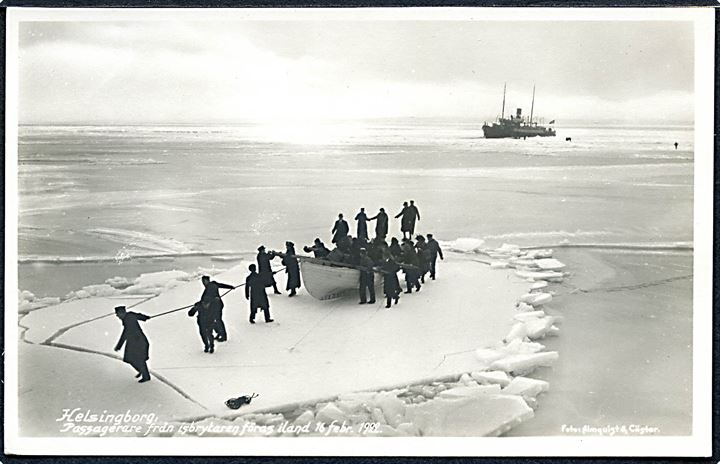 “Thor”, isbryder. Passagerer føres i land v. Helsingborg d. 16.2.1922. Killberg no. 12183.
