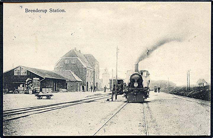 Brenderup, Jernbanestation med damptog. OBPM no. 2027.