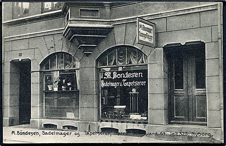 Nyborg, Nørre Boulevard 64 med M. Bondesen, sadelmager og tapeserer. O. Sørensen no. 24141.