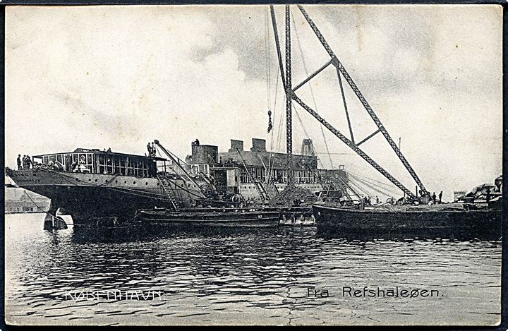 Købh., Refshaleøen, dampskib lastes. Stenders no. 6983.