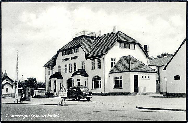 Taastrup. Lipperts Hotel. Rudolf Olsens Kunstforlag no. 13725. 
