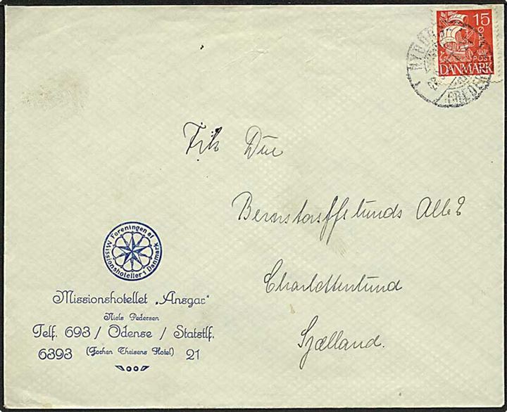 15 øre Karavel på brev fra Odense annulleret med bureaustempel Nyborg - Fredericia T.24 d. 22.9.1930 til Charlottenlund.
