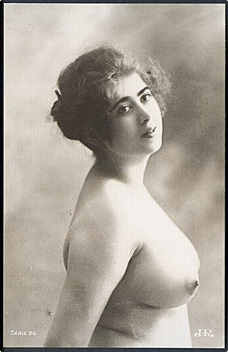Erotisk postkort. Topløs kvinde i profil. Nytryk Stampa PR no. 52.    