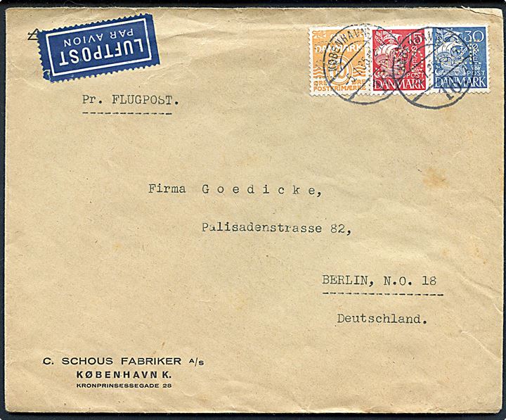 10 øre Bølgelinie, 15 øre og 30 øre Karavel med perfin C.S.F. på luftpostbrev fra firma C. Schous Fabriker A/S i København d. 5.1.1935 til Berlin, Tyskland.
