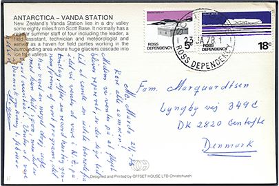 5 c. og 18 c. på brevkort (Vanda Station) dateret McMurdo d. 21.1.1978 og annulleret Scott Base Ross Dependency d. 23.1.1978 til Gentofte, Danmark. Interessant meddelelse fra dansker Medens vi venter på at flyet bliver repareret, er der lige tid til at sende en sidste hernede fra..... 