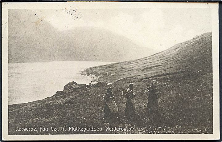 Færøerne. Paa vej til Malkepladsen. Norderøerne. E. & S. u/no. 