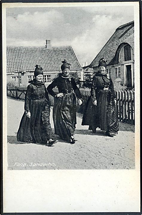 Fanø. Sønderho. Kvinder i Nationaldragter. C. J. C. no. 7267. 