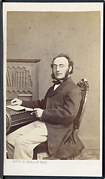 Meïr Aron Goldschmidt (1819-1887), Portrætfoto af den dansk-jødisk forfatter, satiriker og politisk iagttager. Af fotograf Georg Emil Hansen (1833-1891). 