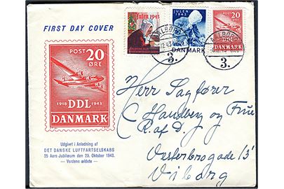 20 øre DDL, samt Julemærke 1943 og Aalborg Alm. Understøttelsesforening Julemærke 1943 (fold) på illustreret DDL kuvert fra Aalborg d. 6.12.1943 til Viborg. Fold.