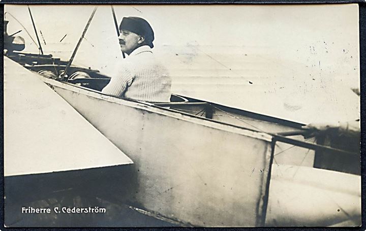 Baron Carl Cederström i sit Blériot monoplan. Stenders no. 807. 