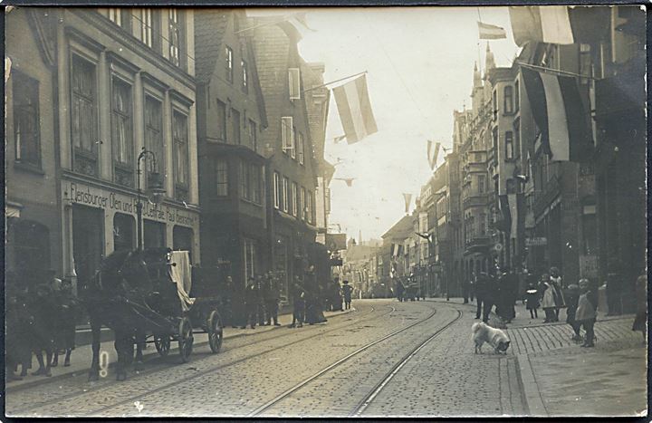 Flensborg Gadeparti. Fotokort no. 2260. 