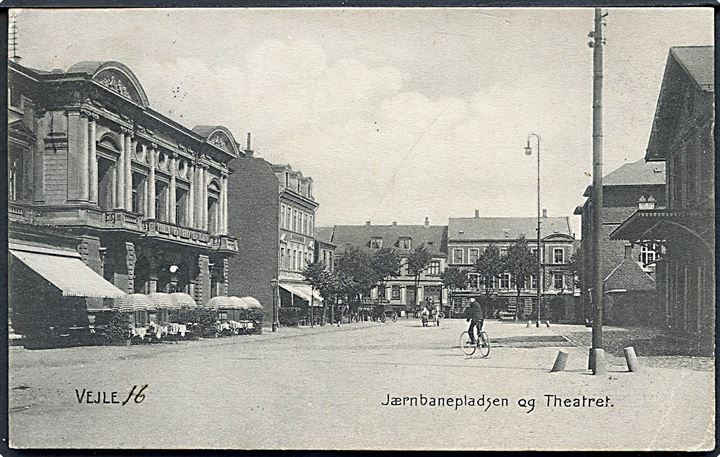 Vejle. Jærnbanepladsen og Theatret. H. B. no. 141. 
