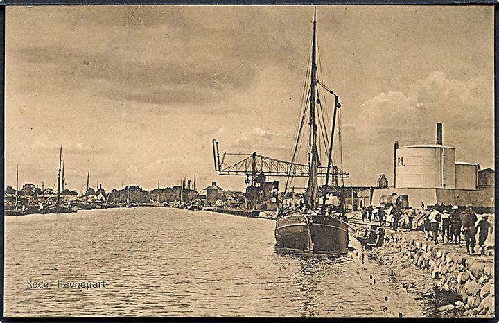 Køge, havneparti med sejlskib. Stenders no. 40526.