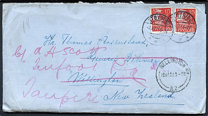 15 øre Karavel (2) på brev fra Støvring d. 7.10.1927 til poste restante i Wellington, New Zealand - eftersendt til Taupiri. Ank.stemplet d. 23.11.1927.
