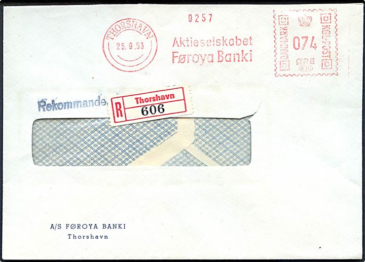 74 øre firmafranko på anbefalet rudekuvert fra Føroya Banki i Thorshavn d. 25.9.1953.