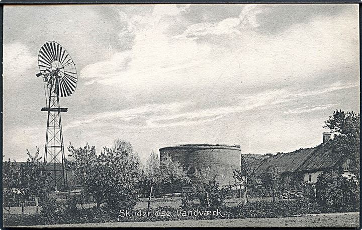 Skuderløse vandværk med vindmølle. Opført i 1904. E. Larsen Demuth no. 18763.