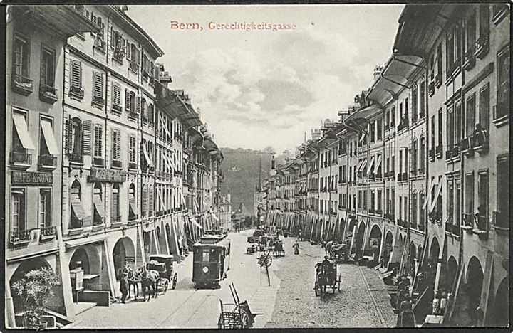 Sporvogn i Grechtigkeitsgasse, Bern, Schweiz. Metz no. 27133.