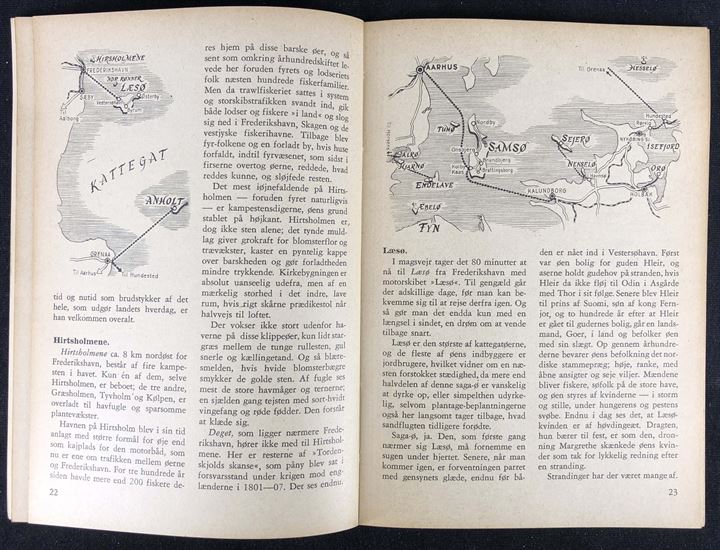 Ture til danske øer af Lorentz Albeck-Larsen med tegninger af Ib Withen. 64 sider. 
