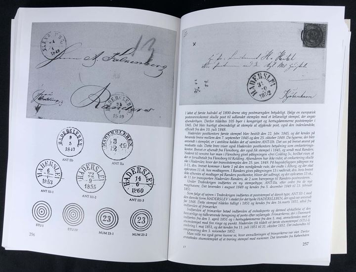 Haderslev postdistrikts historie 1649-1926 af Jakob Røjskjær. 365 sider. 
