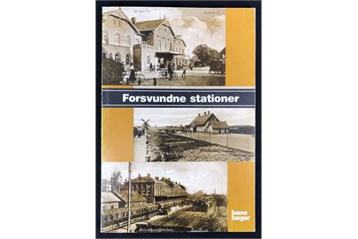 Forsvundne stationer af Peer Thomassen. Beskrivelse af nedlagte jernbanestationer bl.a. illustreret med gamle postkort. 80 sider.