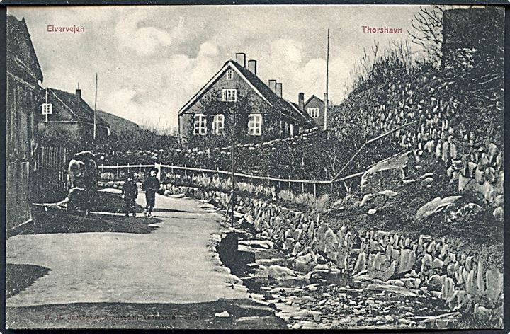 Thorshavn, gadeparti. H. N. Jacobsen no. 3578.