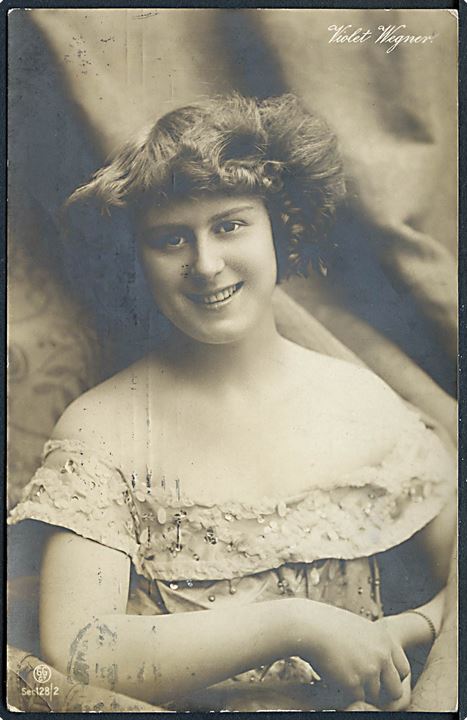 Violet Wegner senere Prinsesse Violet Ljubica Montenegro. G. G. & Co., serie 128 / 2. 
