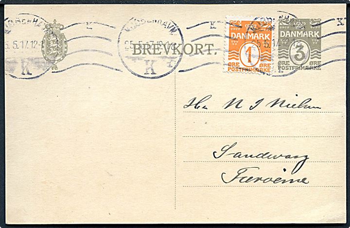 3 øre helsagsbrevkort opfrankeret med 1 øre Bølgelinie sendt som tryksag fra firma Chr. P. Hansen i Kjøbenhavn d. 25.5.1917 til Sandevaag på Færøerne. Ingen tegn på censur.